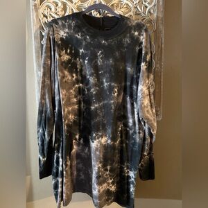 We The Free Black/Gray/White Tie-Dye Top